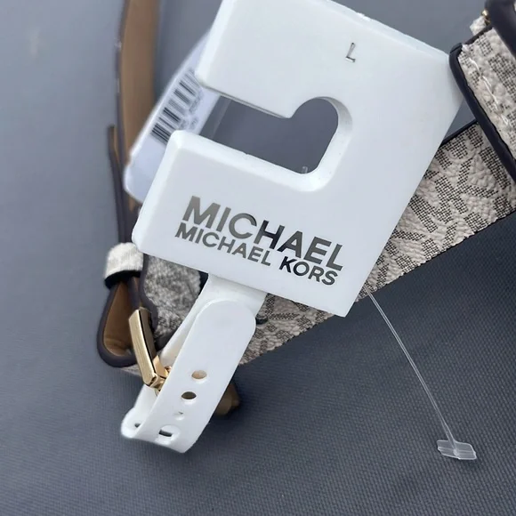 Michael Kors fanny pack, new tags size large - Picture 3 of 7